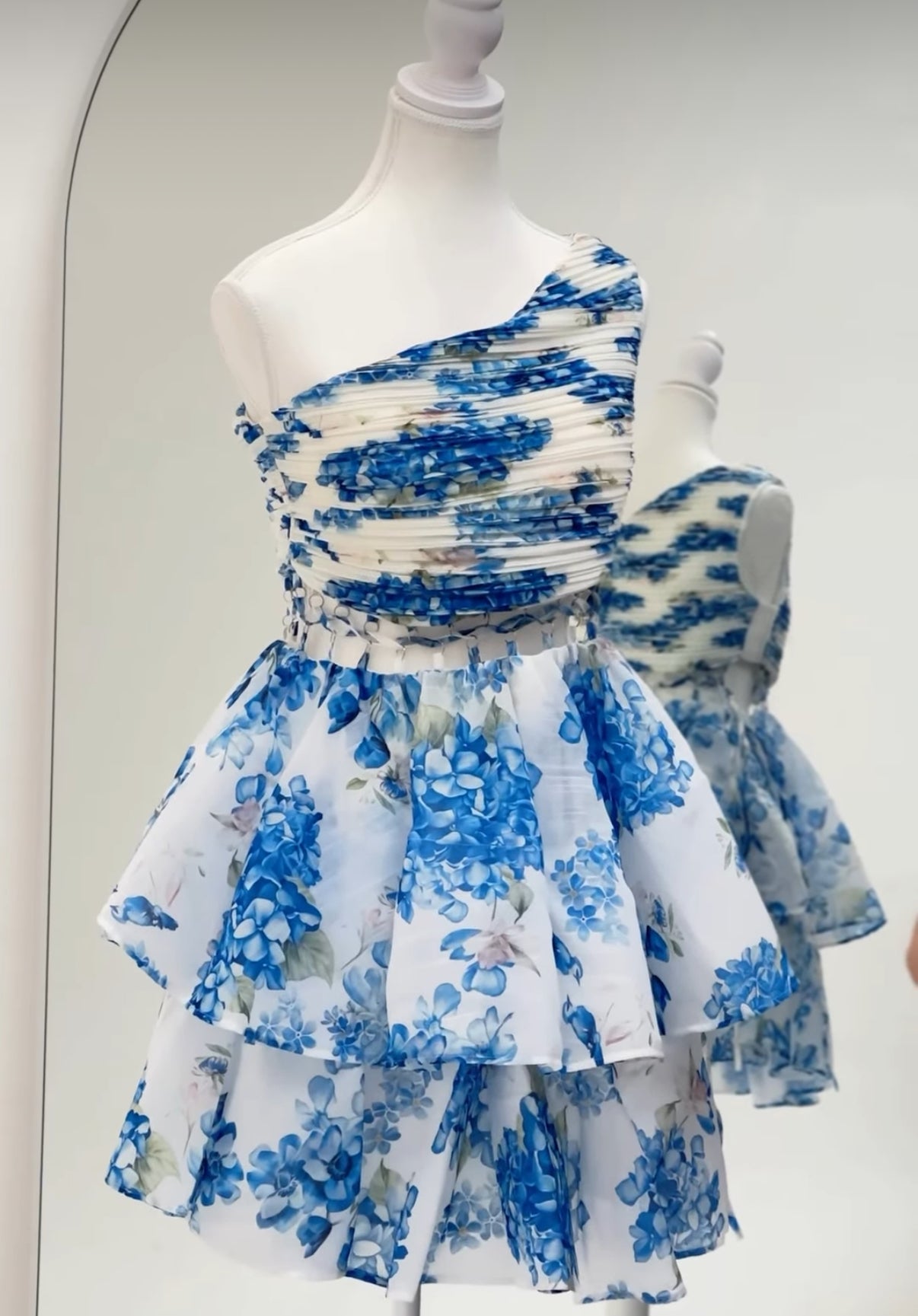 VIENA DRESS