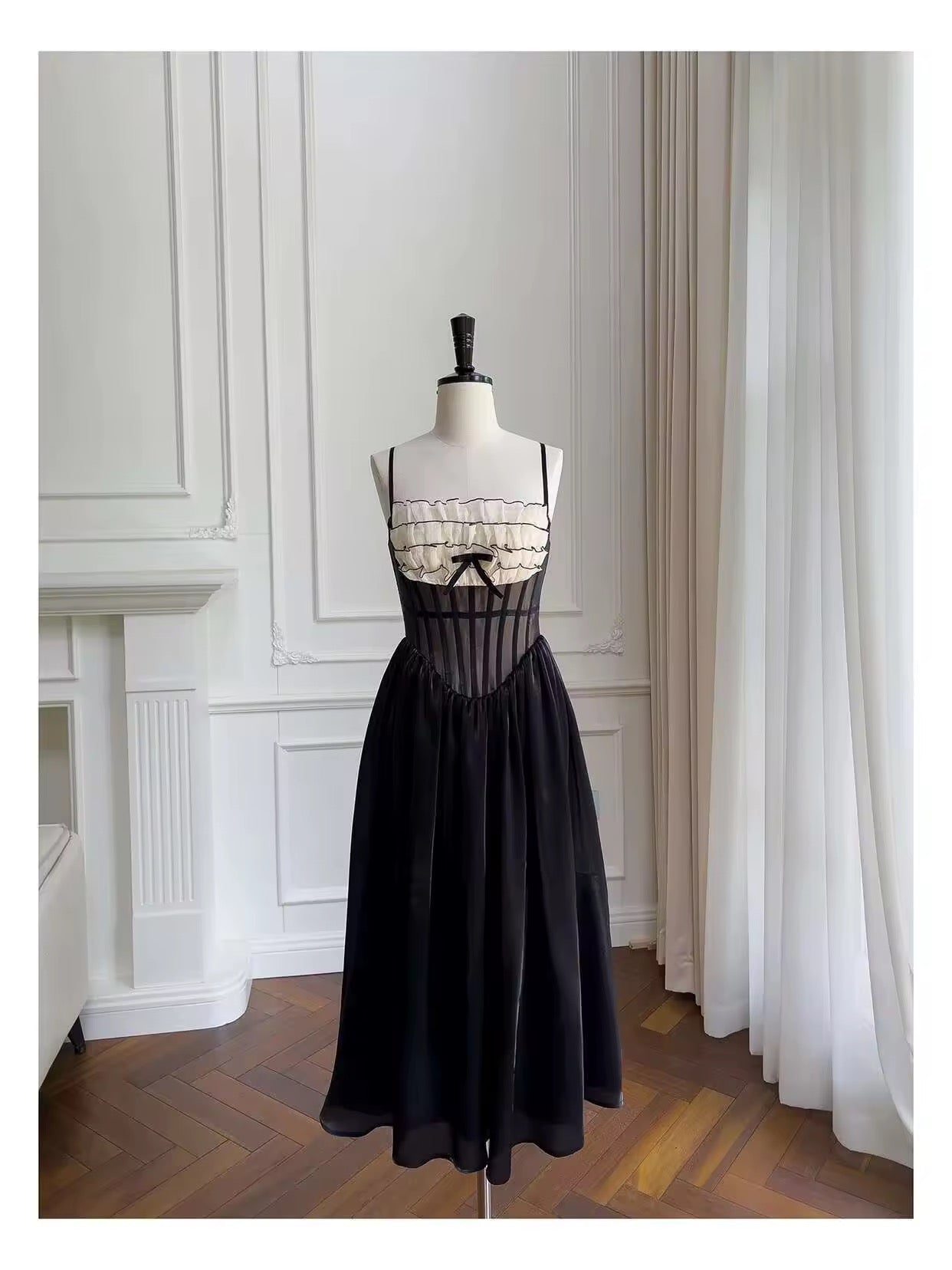 GIZEL DRESS