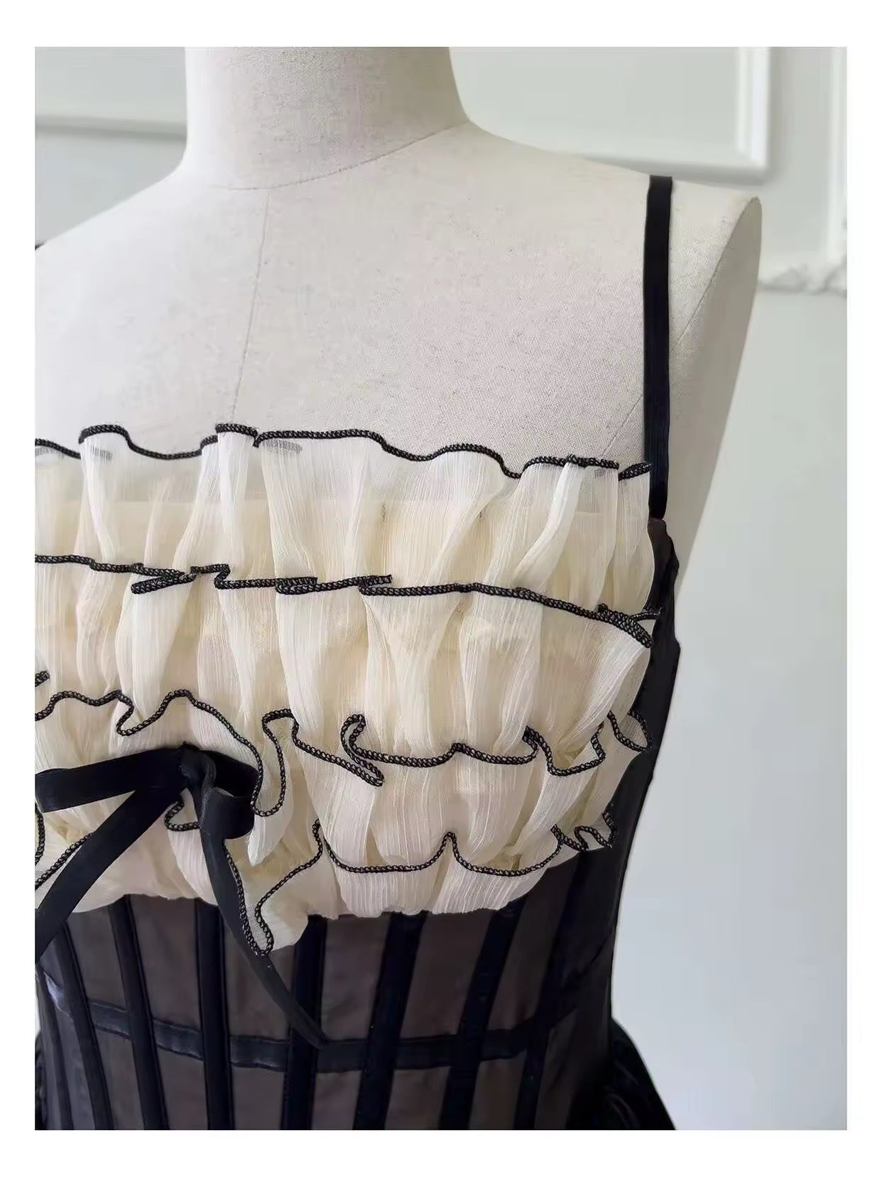 GIZEL DRESS
